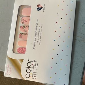 Hope blooms colorstreet nails